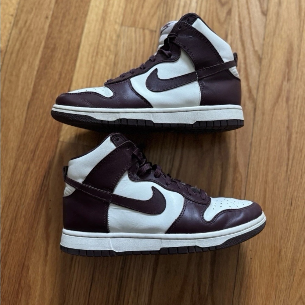 Nike Dunk High Burgundy Crush Unisex Women Size 7.5 DD1869-601